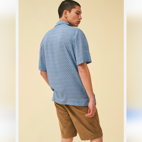 NWT Island shores linen blend short sleeve button up shirt, blue Size Large - Picture 9 of 10